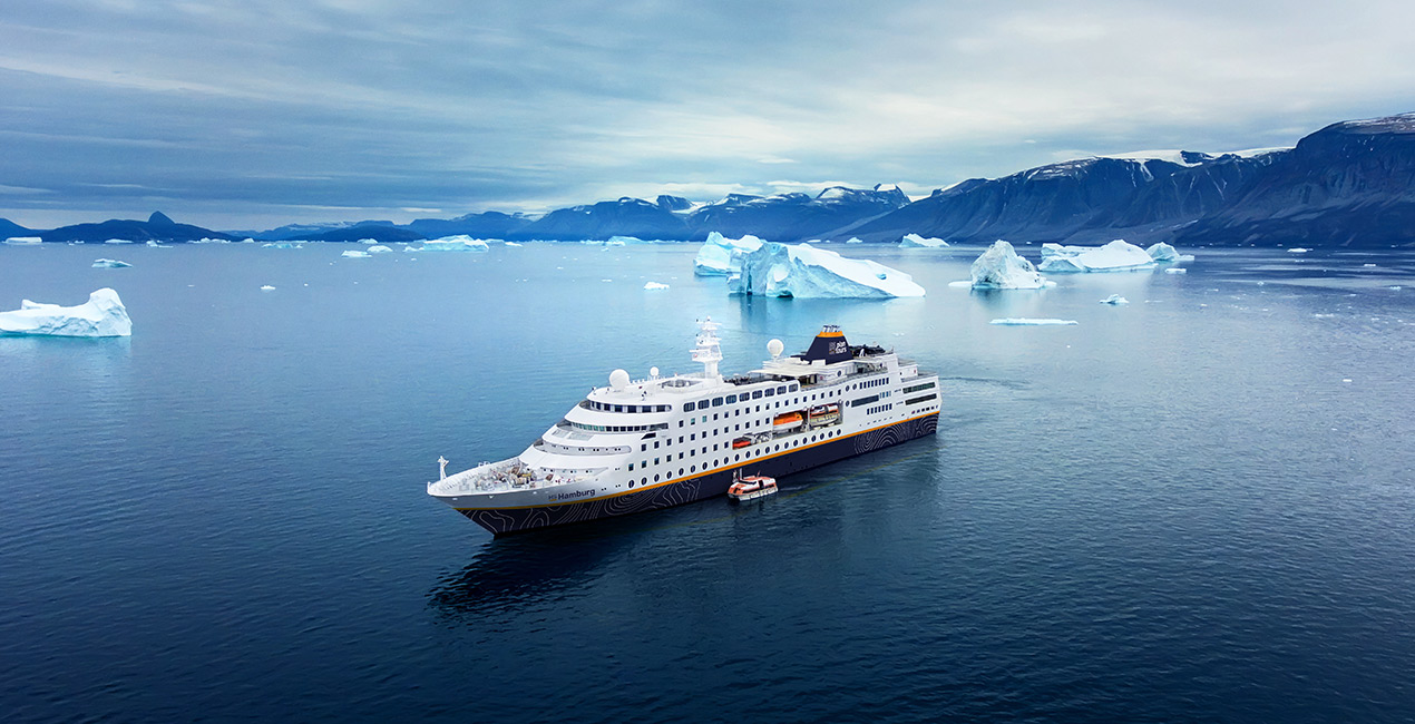 MS Hamburg in Uummannaq © Plantours